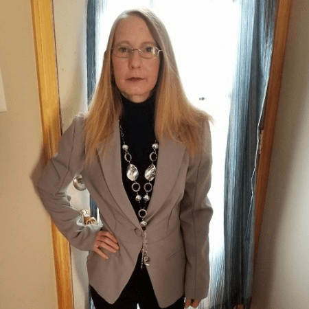 Portrait of Dawn Morford, Independent Recruiter